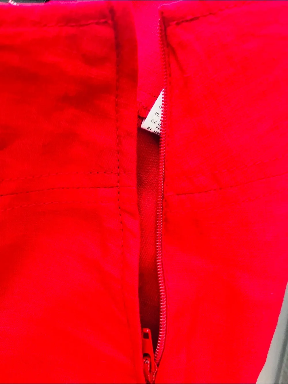 H&M 100 % Linen Bright Red Zip-Detail Pants